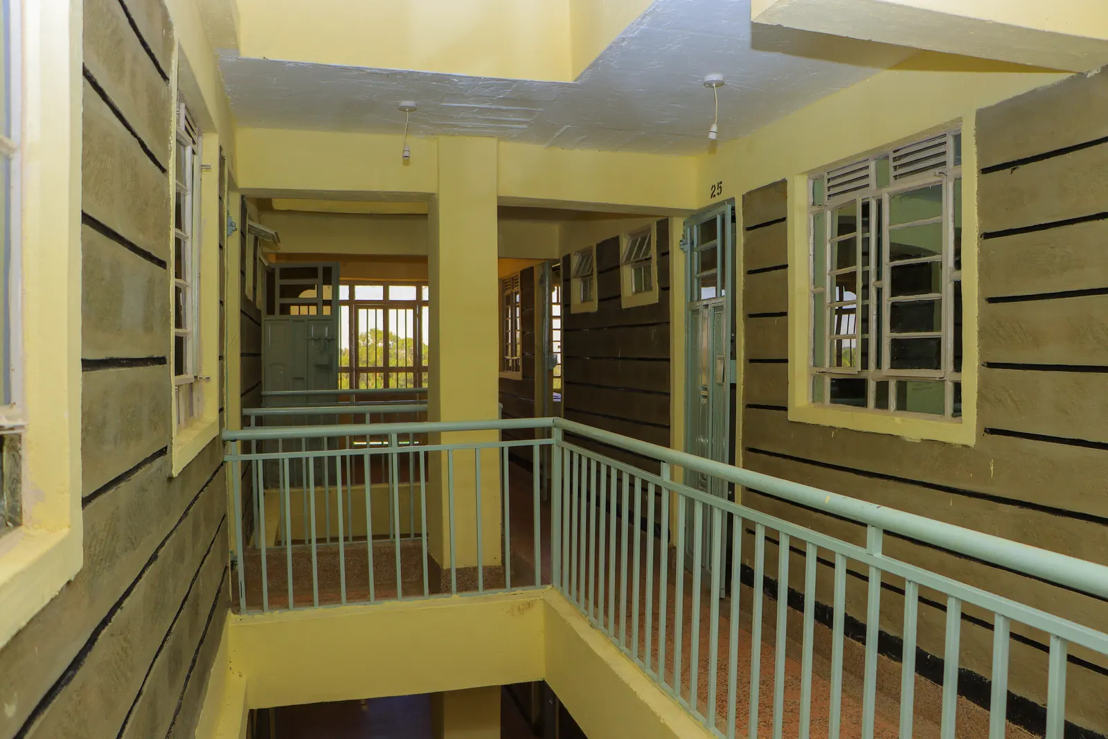 Summit Towers photo 20