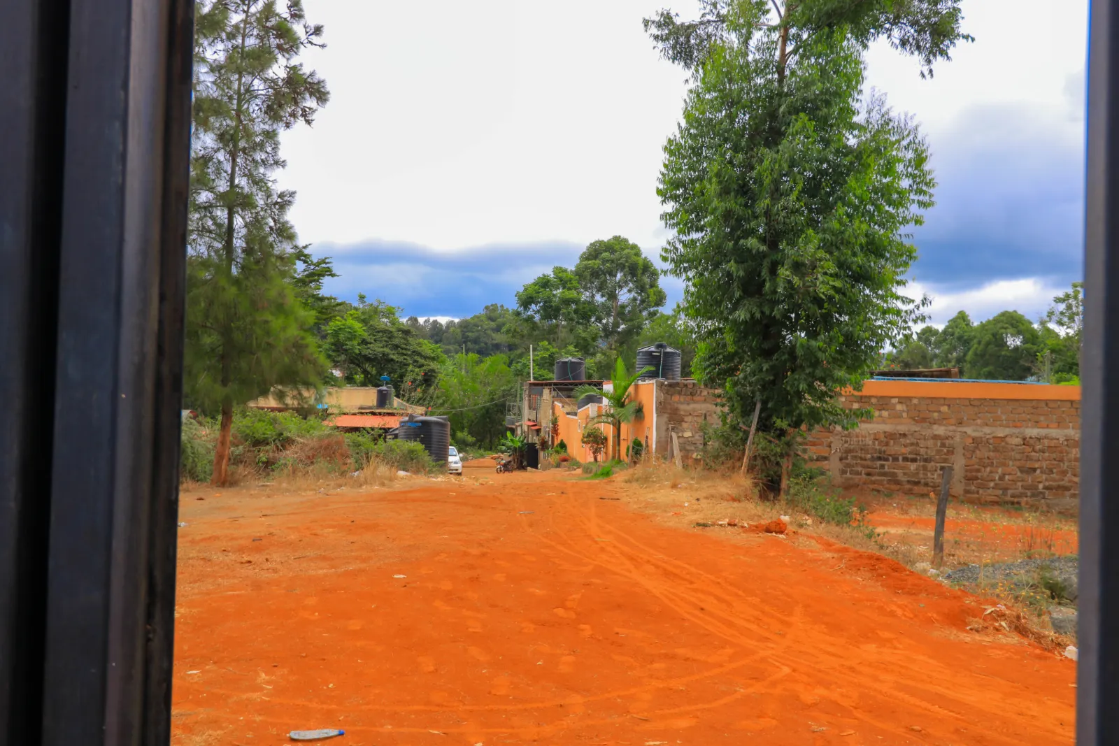 Kirurumwe 1b photo