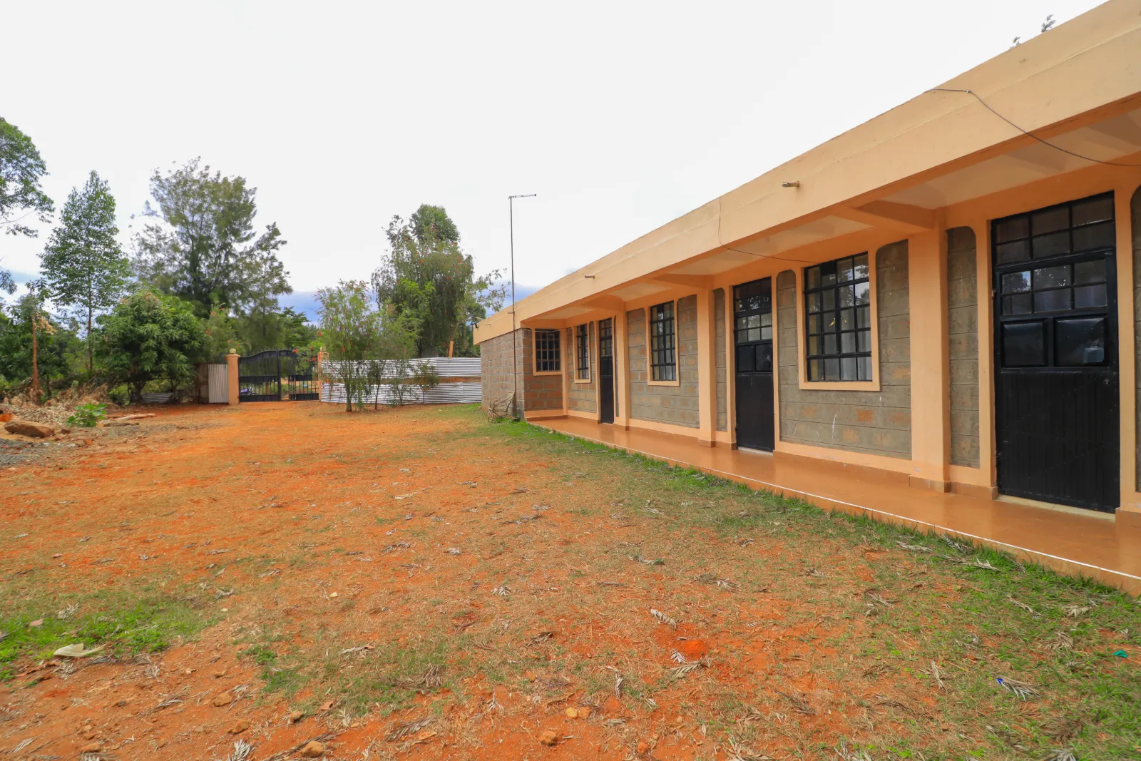 Kirurumwe 1b photo